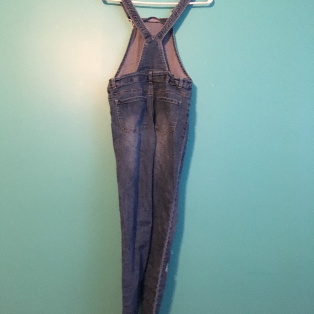 Overall - Picture 3 of 3